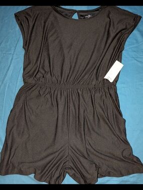 Just Be Woman's Black Short Sleeve Romper Size 1X